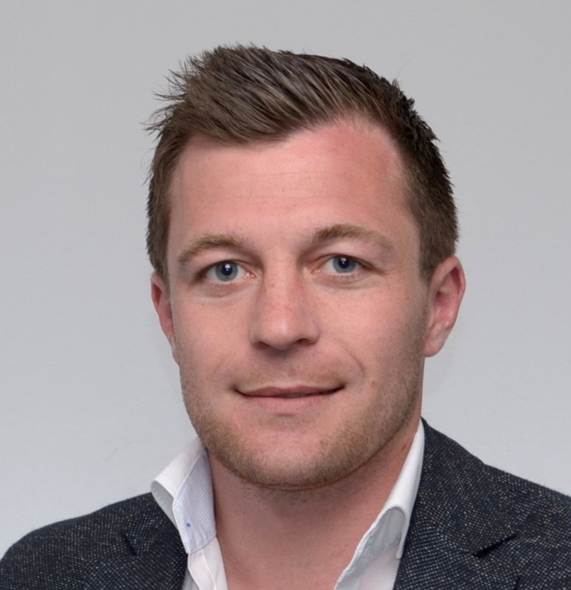 Simon Raggl, Installateurmeister